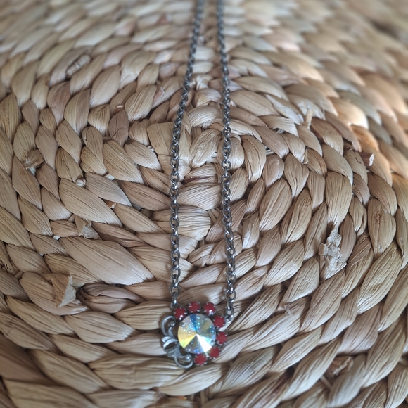 Sabika Crystal Summer 2013 Flower Pendant Necklace - Picture 2 of 4